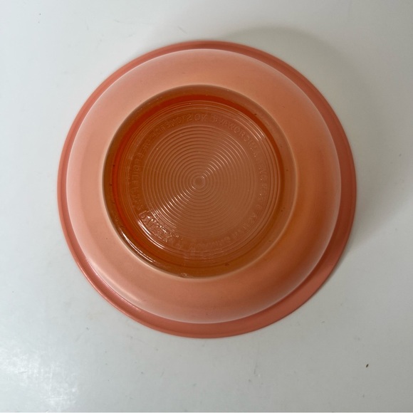 Vintage Pyrex Peach #322 glass Bowl - Picture 5 of 5
